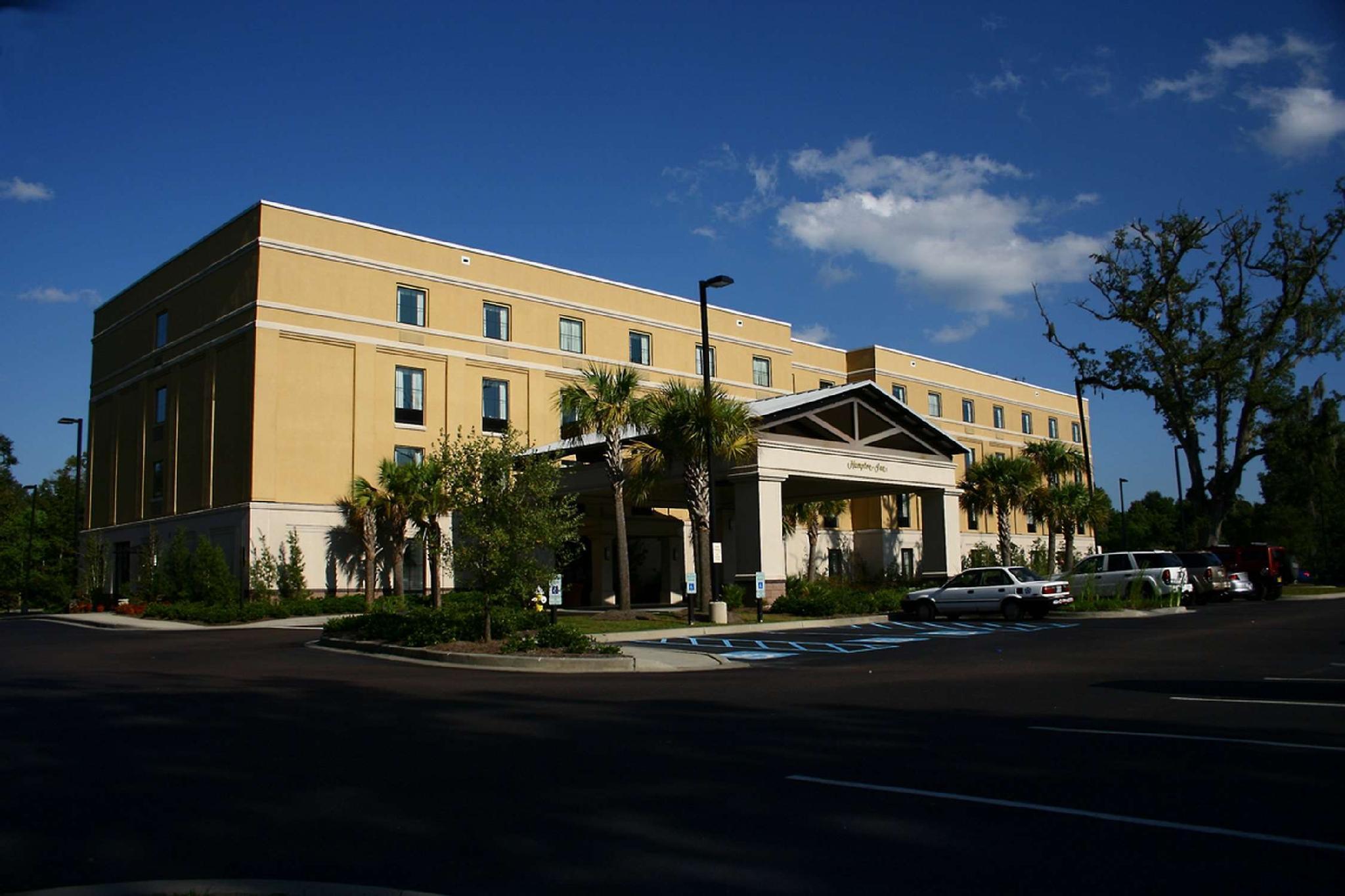 Hampton Inn Charleston-Daniel Island Exterior photo